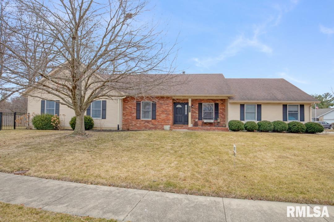 3800 Brandonshire Dr., Springfield, IL 62704