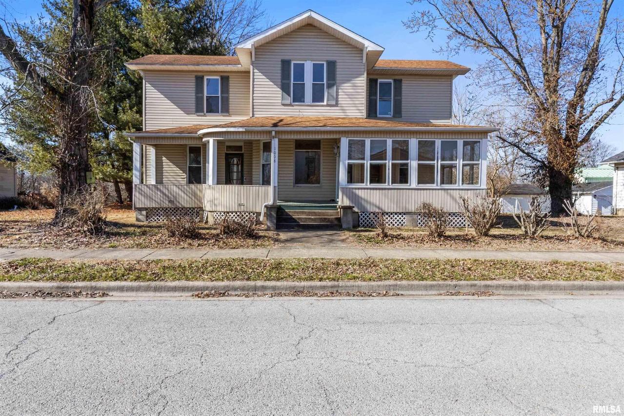 1008 Washington Ave., Johnston City, IL 62951