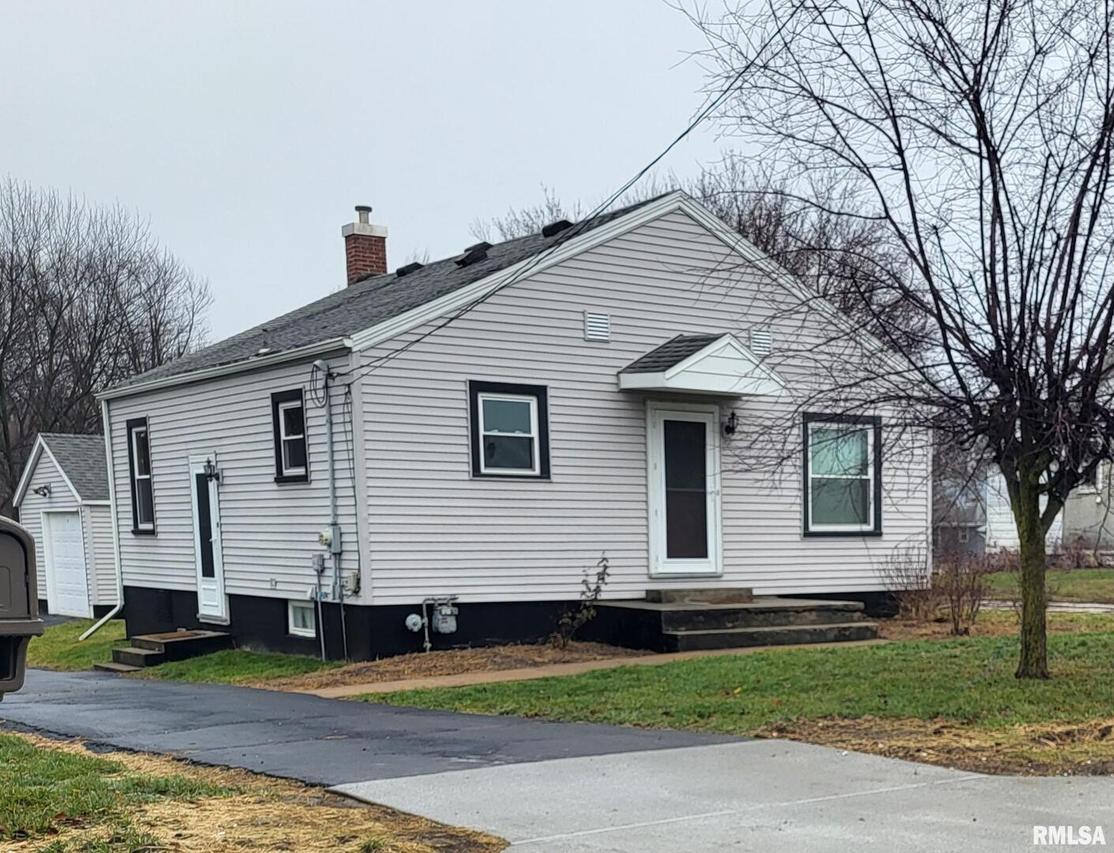 1716 N 17th St., Quincy, IL 62301