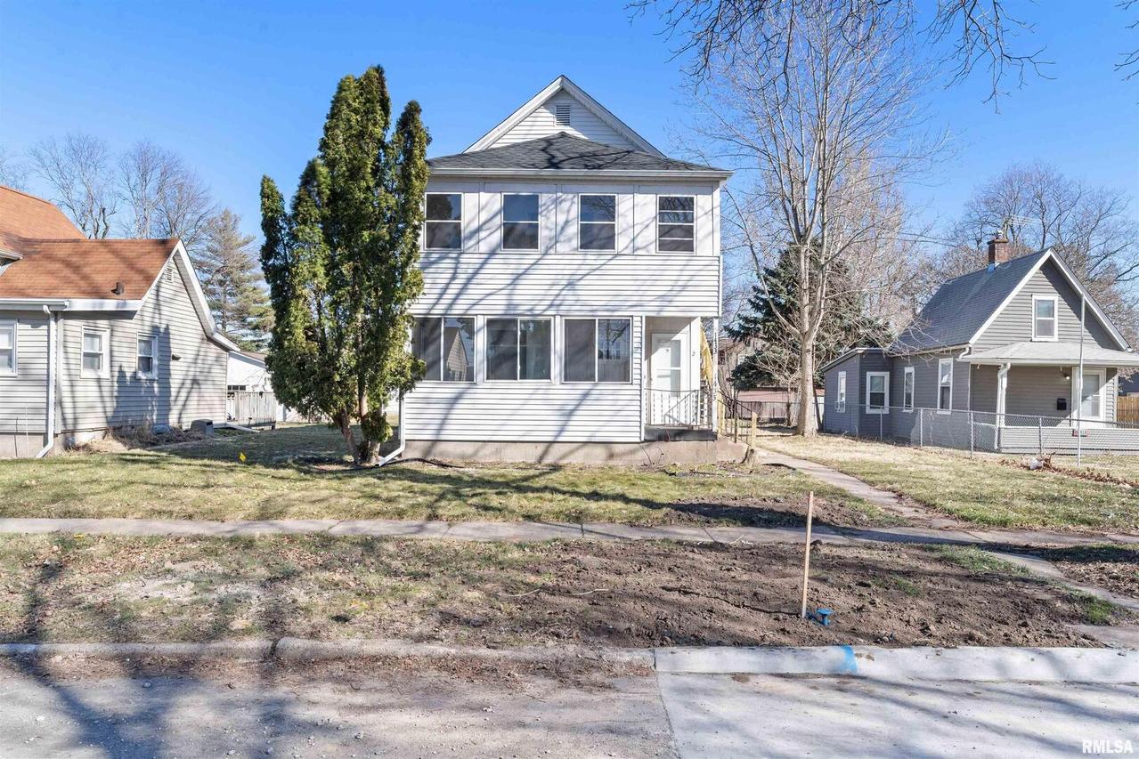 1433 39th St., Rock Island, IL 61201