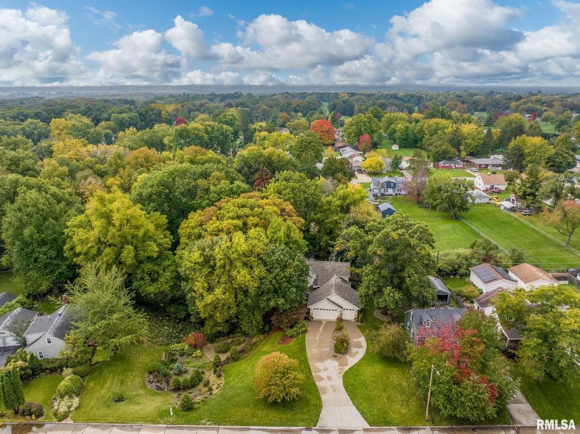 4210 28th Ave., Rock Island, IL 61201