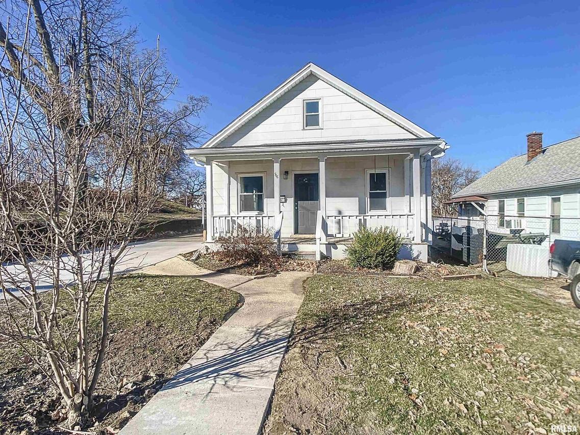 546 31st St., Rock Island, IL 61201