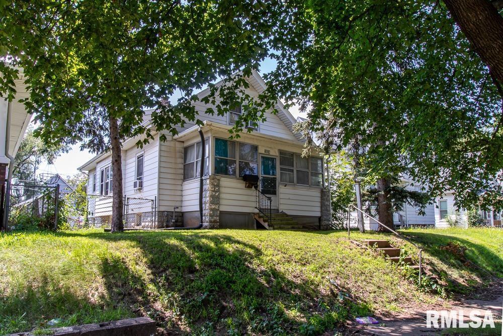 1024 16th Ave., Rock Island, IL 61201
