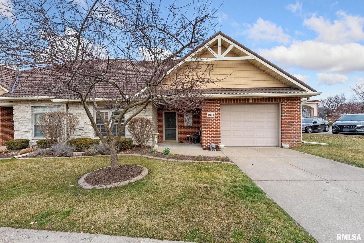 1018 2nd Street Ct., Moline, IL 61265
