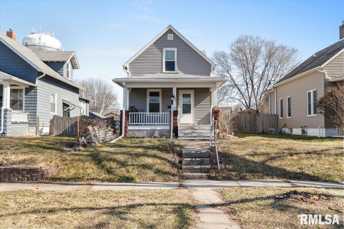 1431 35th St., Rock Island, IL 61201