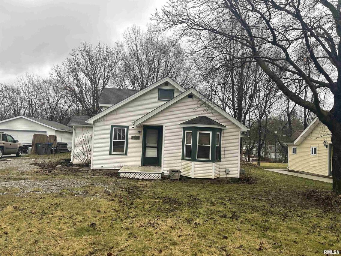 1243 1st St., Milan, IL 61264