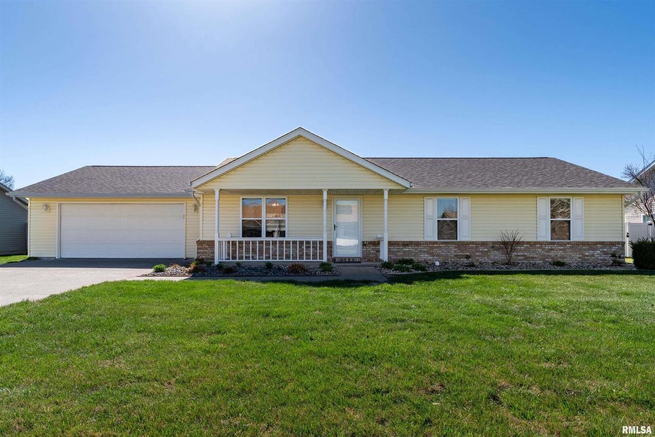 2215 Darren Dr., Marion, IL 62959