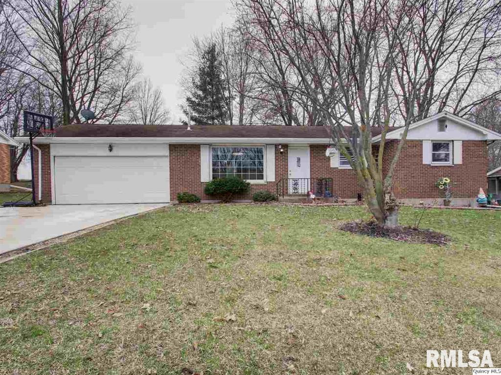 1908 Golden Grove, Quincy, IL 62301