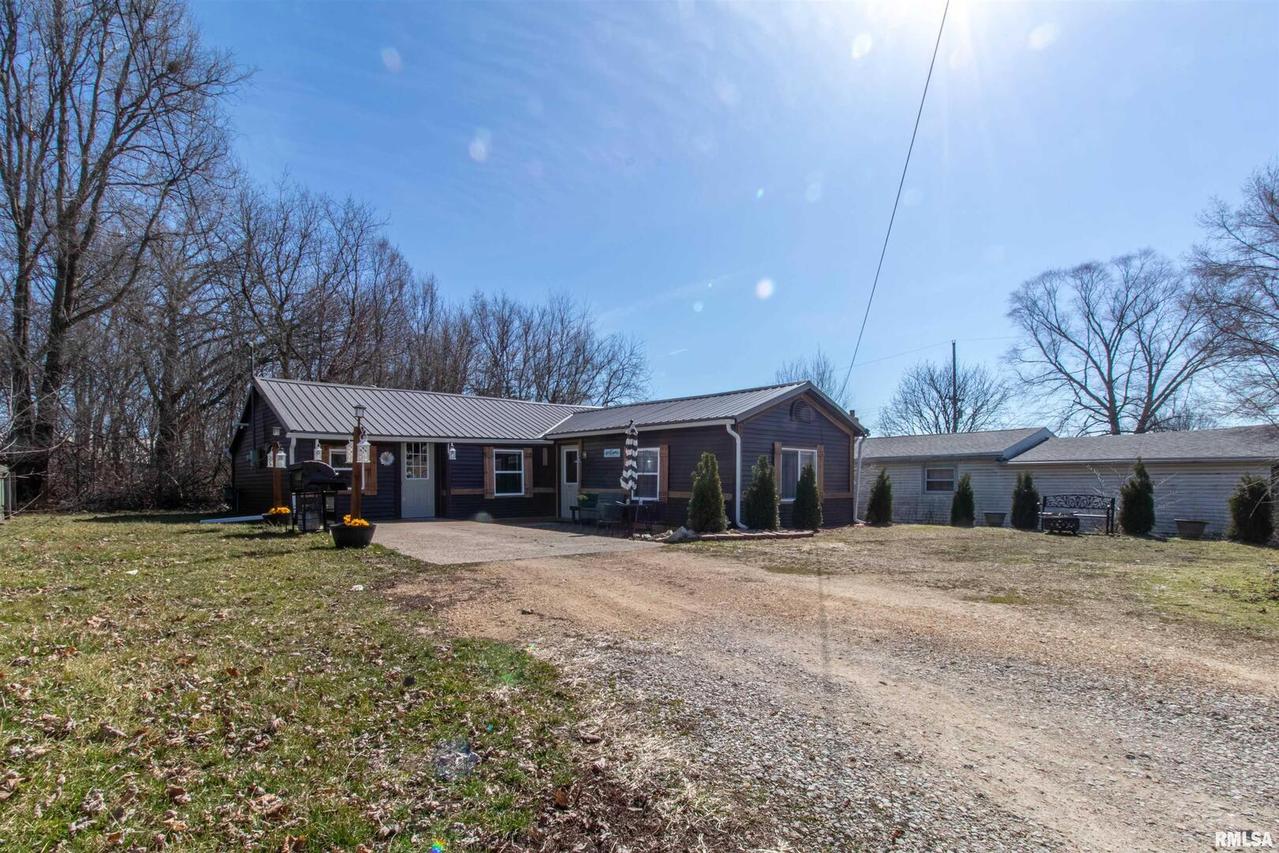 2105 6th St., Fulton, IL 61252