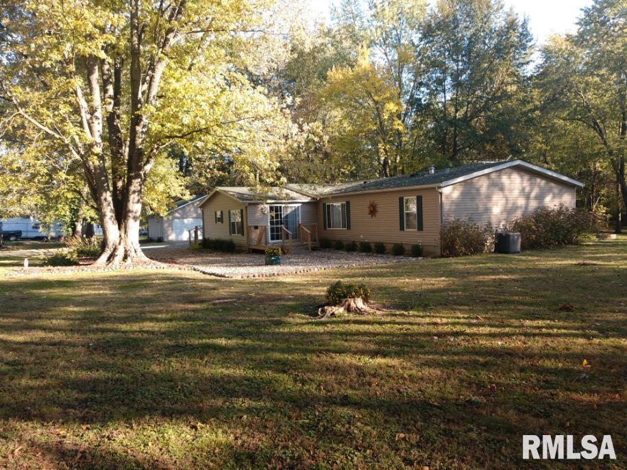 300 W 15th St., Christopher, IL 62822