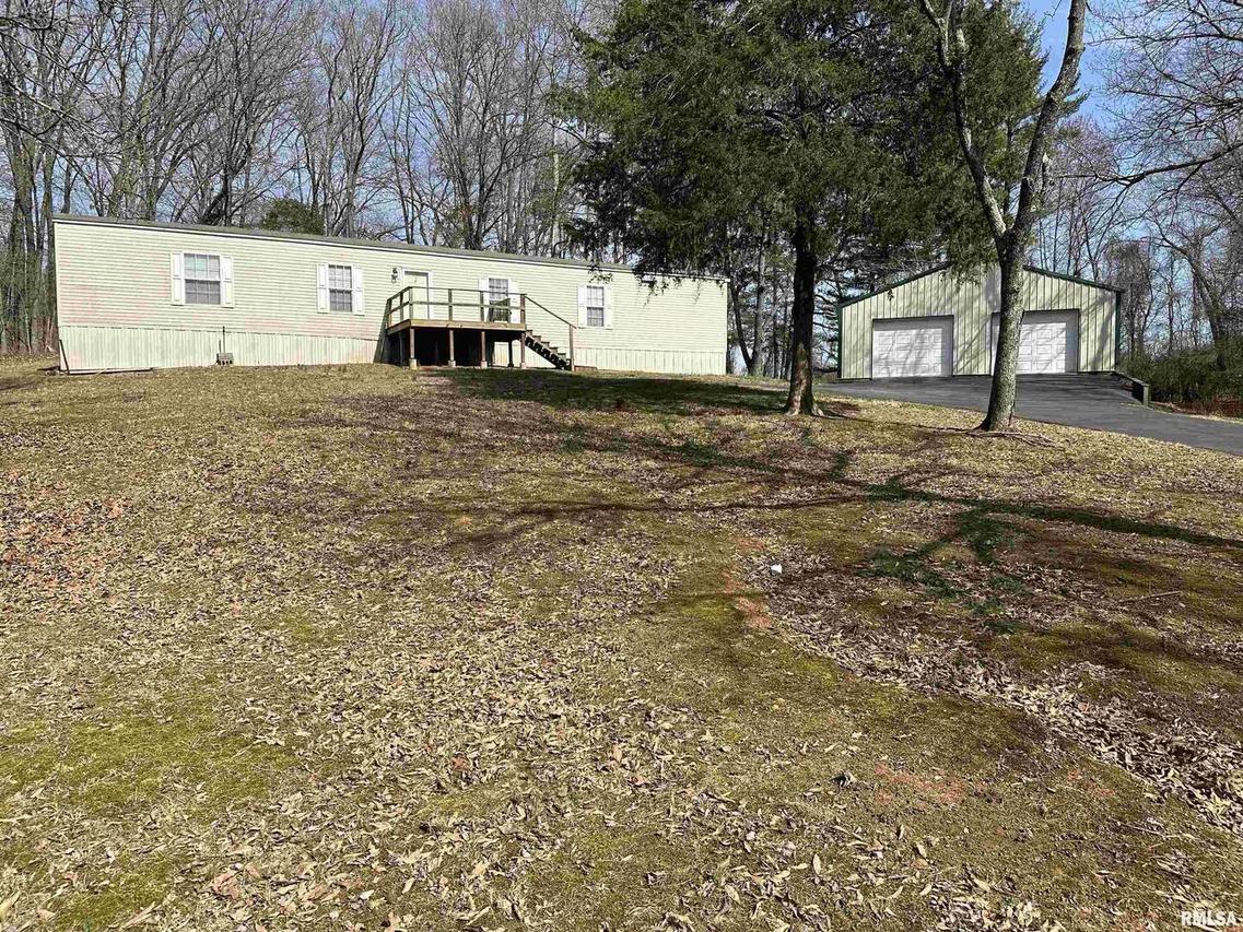 15960 Old Frankfort Rd., Johnston City, IL 62951