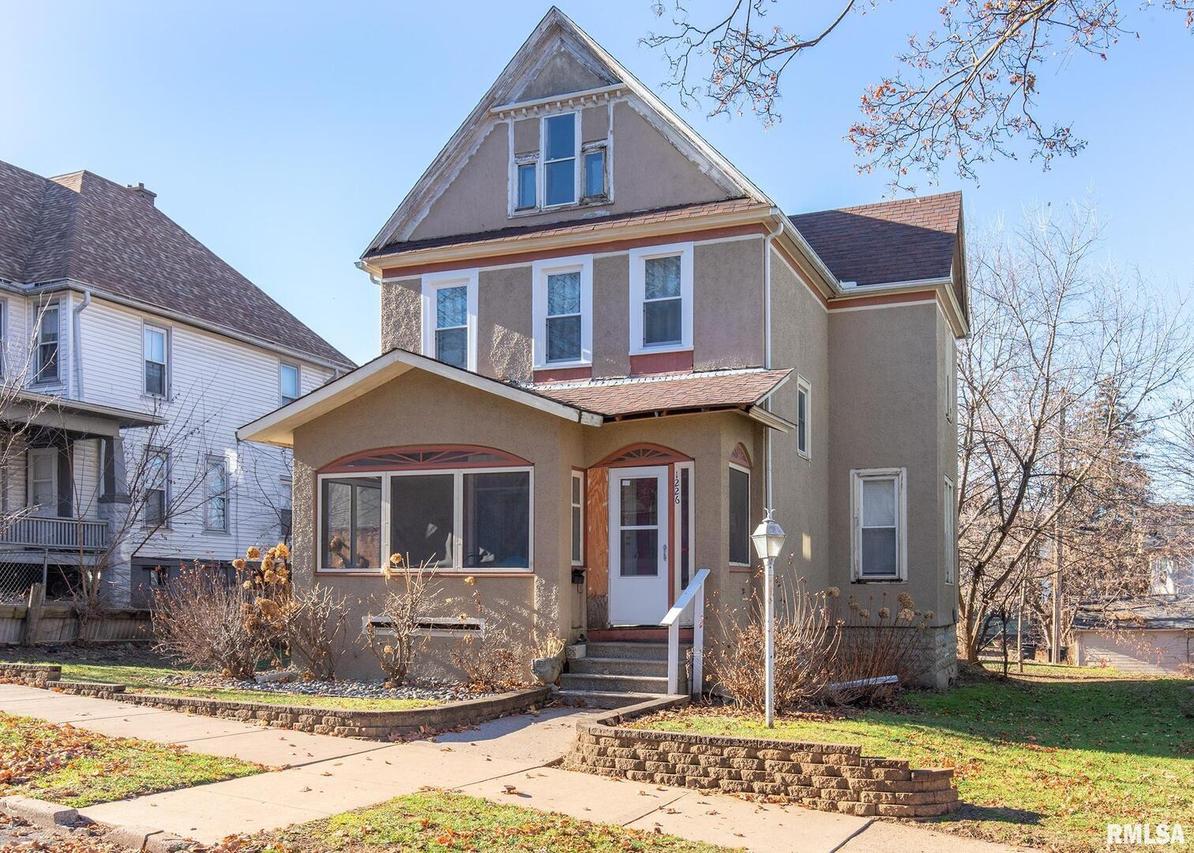 1226 19th St., Rock Island, IL 61201