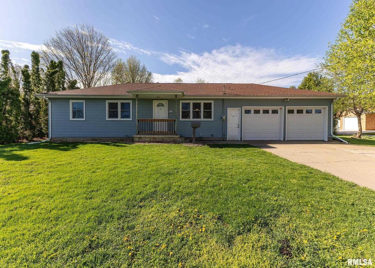 410 E Illinois St., Cambridge, IL 61238