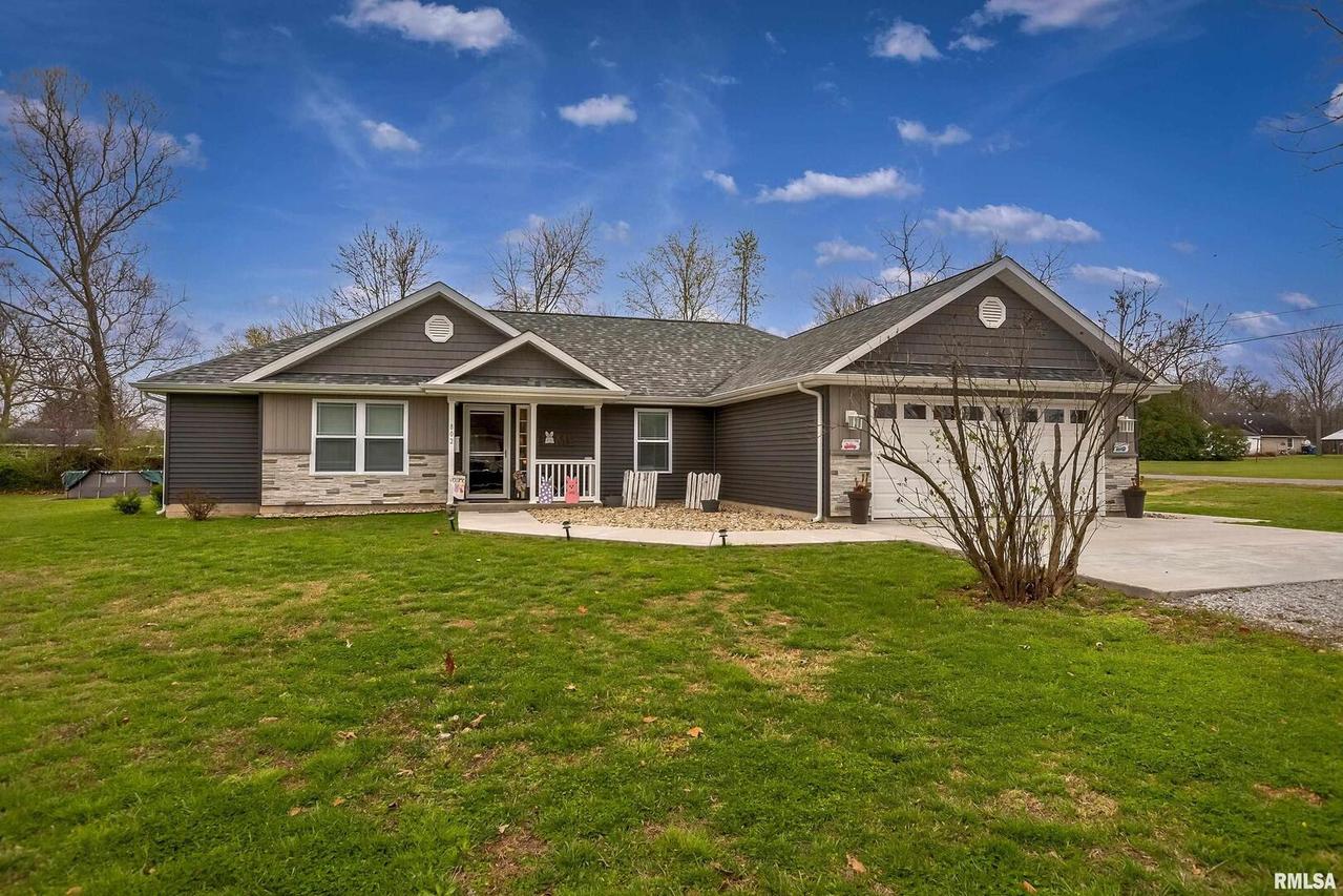 802 Mckinley St., Benton, IL 62812