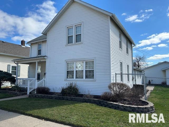 1008 14th Ave., Fulton, IL 61252