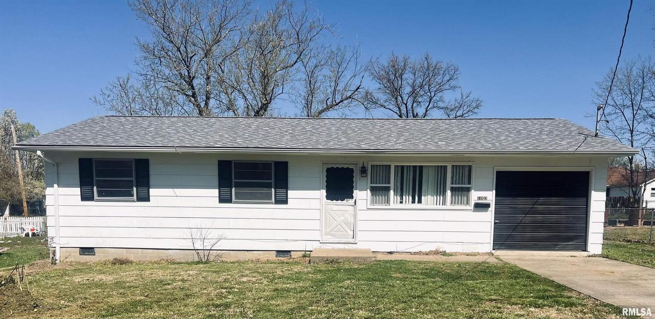 1103 E Clark St., West Frankfort, IL 62896