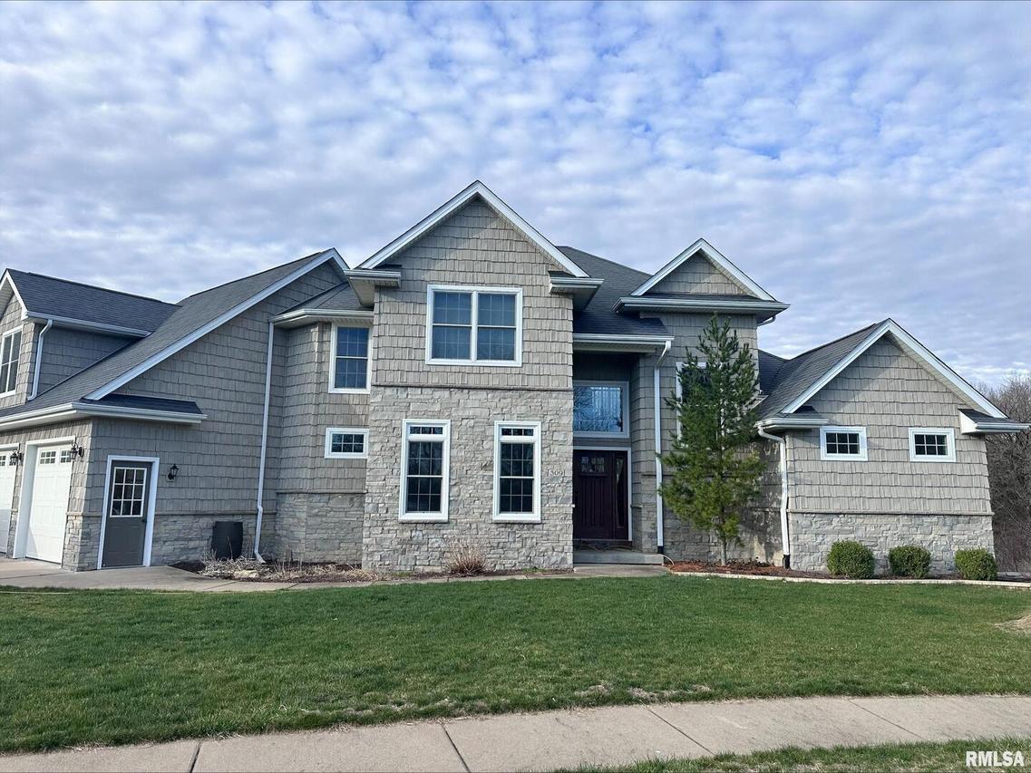 309 W 6th Avenue Pl., Coal Valley, IL 61240