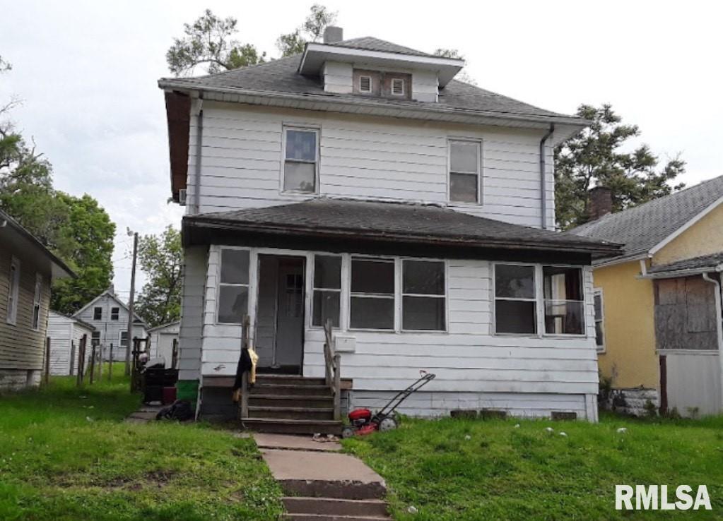 916 14th Ave., Rock Island, IL 61201