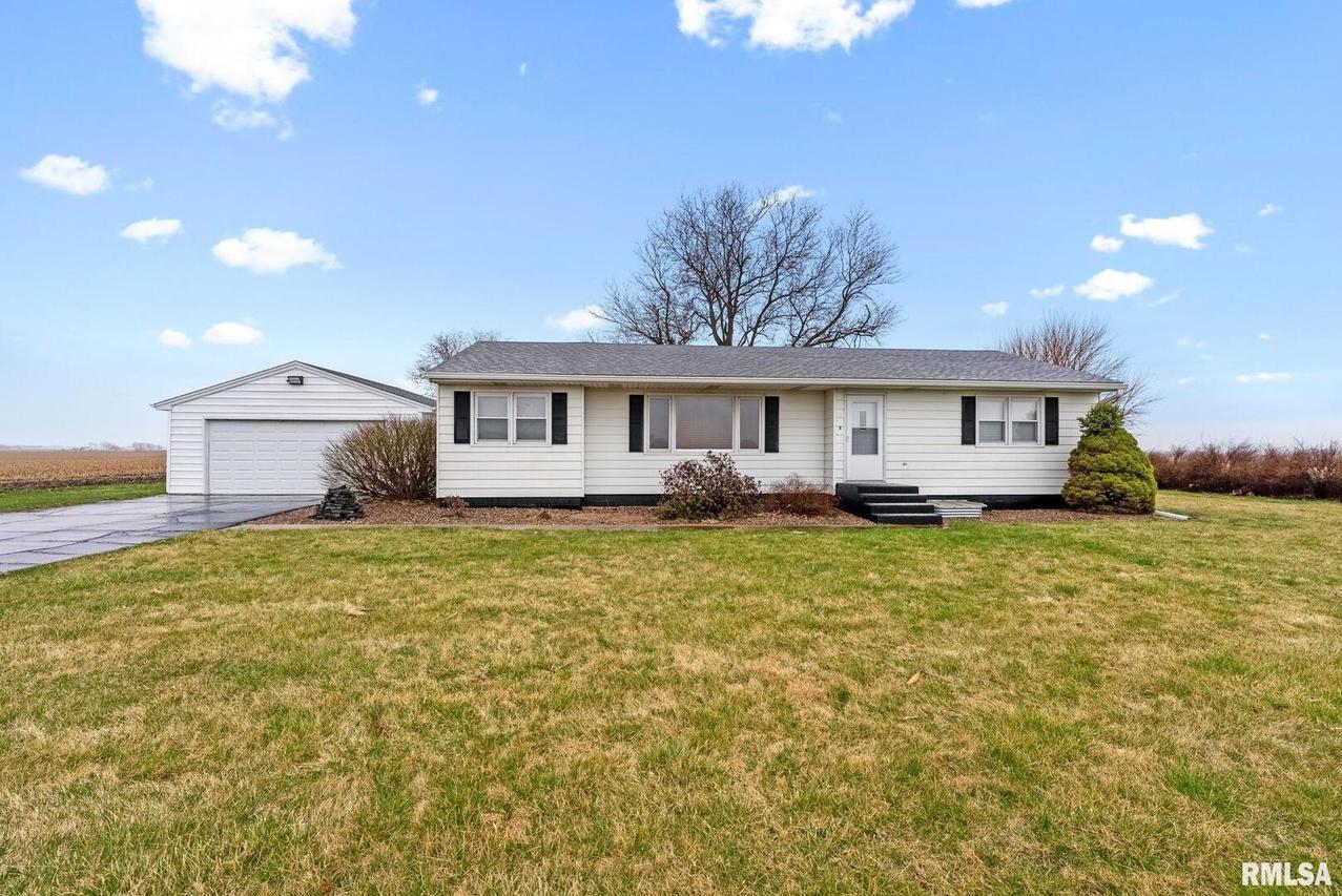 2485 County Highway 7, Lynn Center, IL 61262