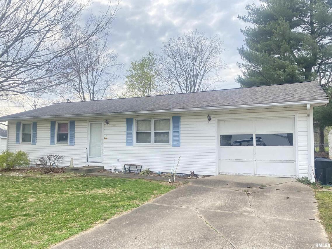 1902 N State St., Marion, IL 62959