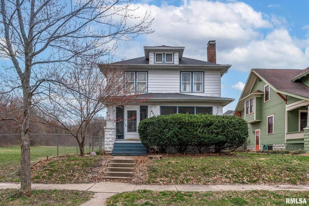 4510 9th Ave., Rock Island, IL 61201