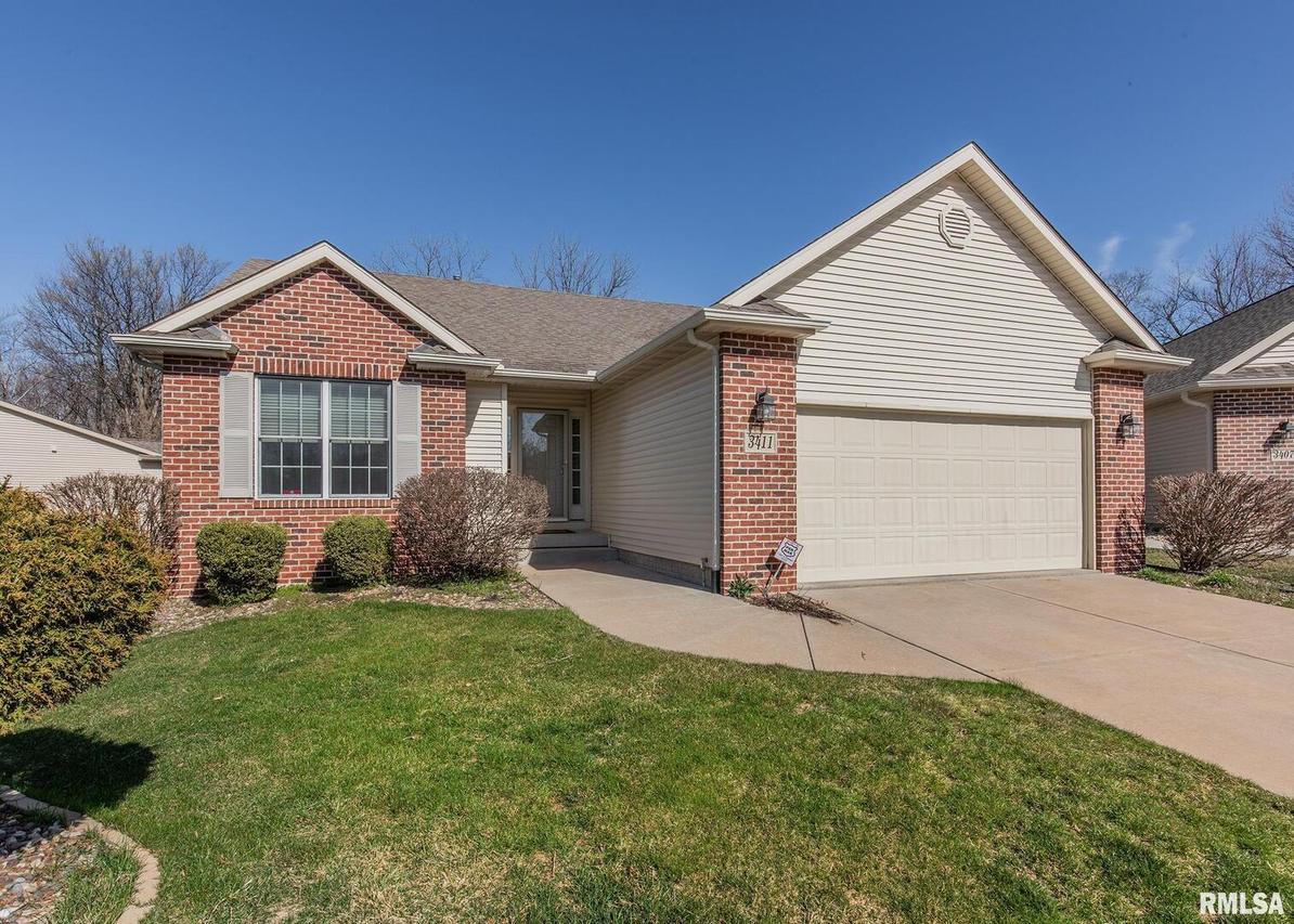 3411 74th Street Ct., Moline, IL 61265