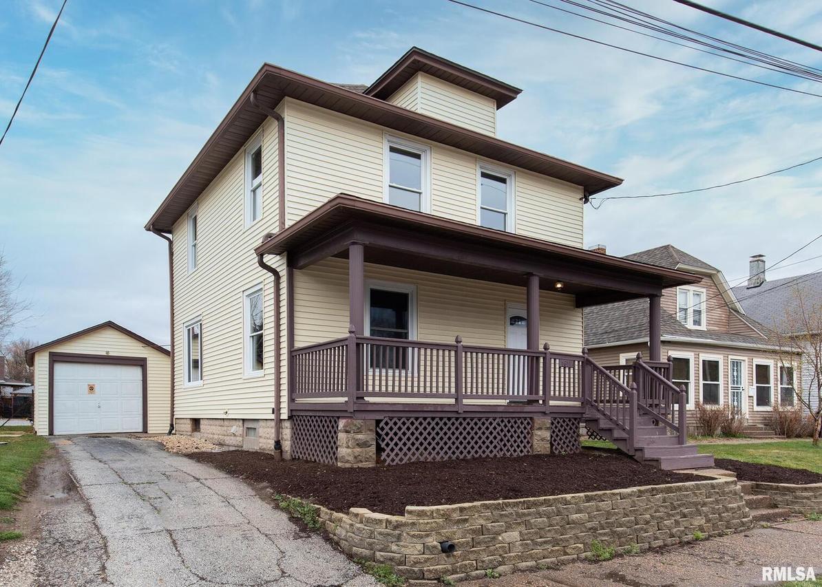 1611 28th Ave., Moline, IL 61265