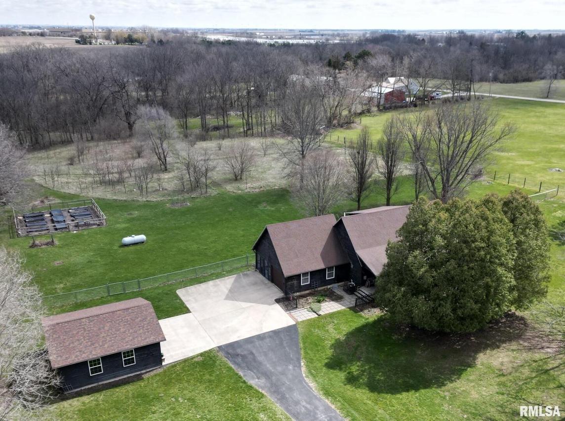 1322 Kent St., Kewanee, IL 61443