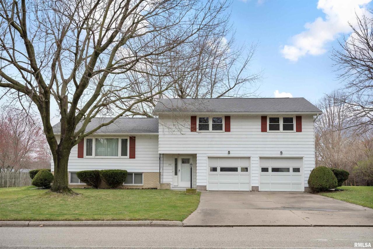 301 Oakwood Pl., Geneseo, IL 61254