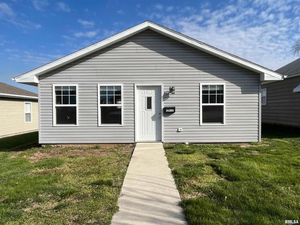2925 Lind St., Quincy, IL 62301