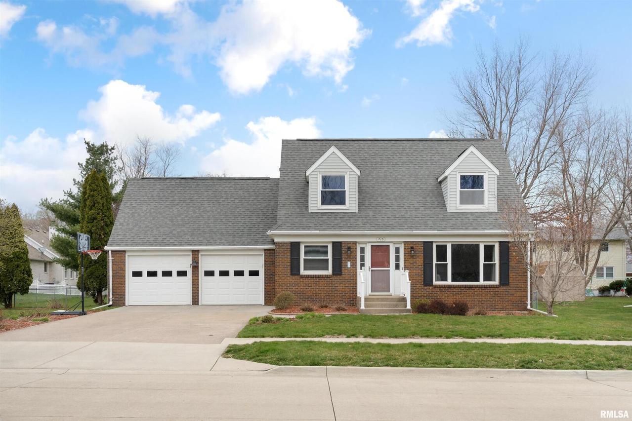 713 Cherry Dr., Geneseo, IL 61254