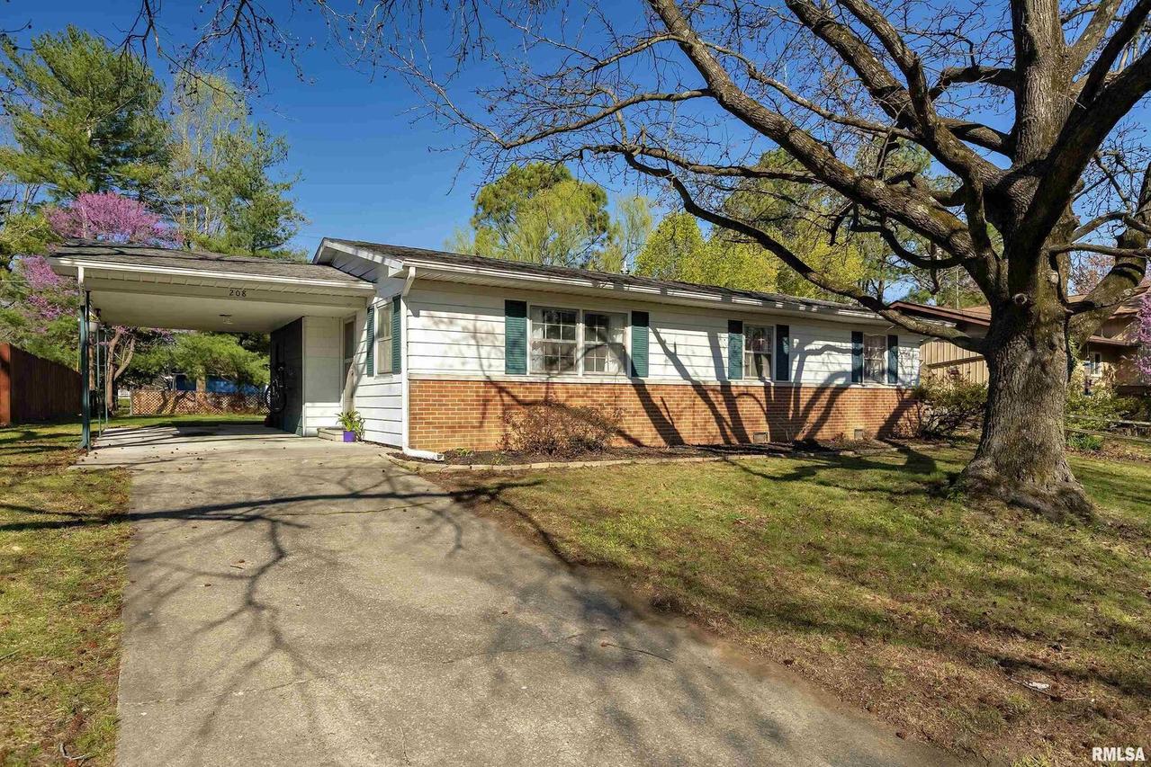 208 S Glenview Dr., Carbondale, IL 62901