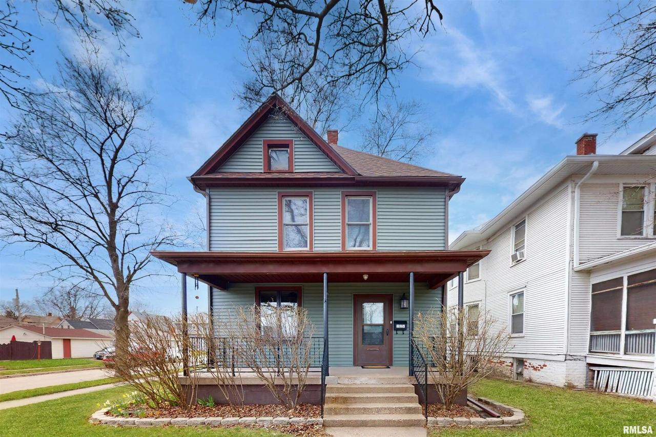 1925 15th St. #A, Moline, IL 61265