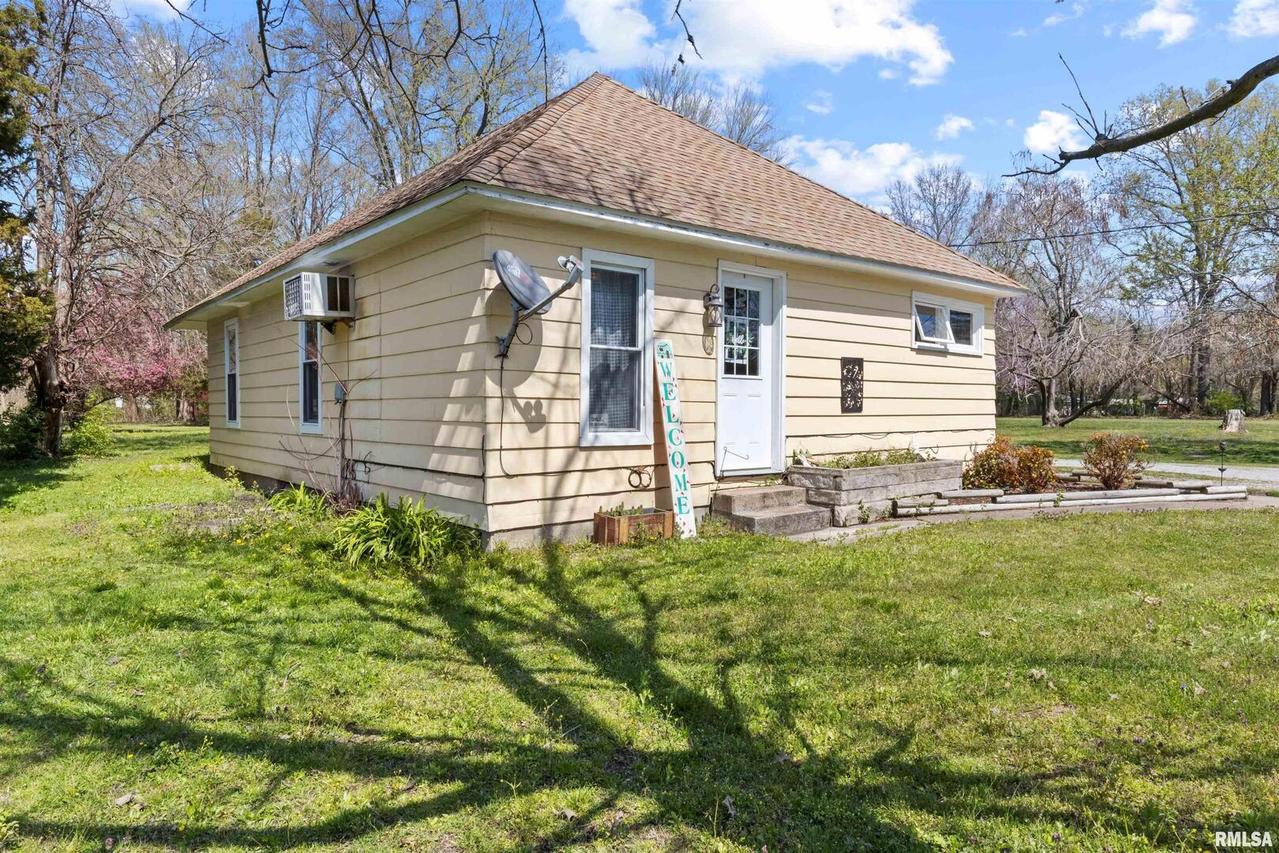 10277 Mabry St., West Frankfort, IL 62896