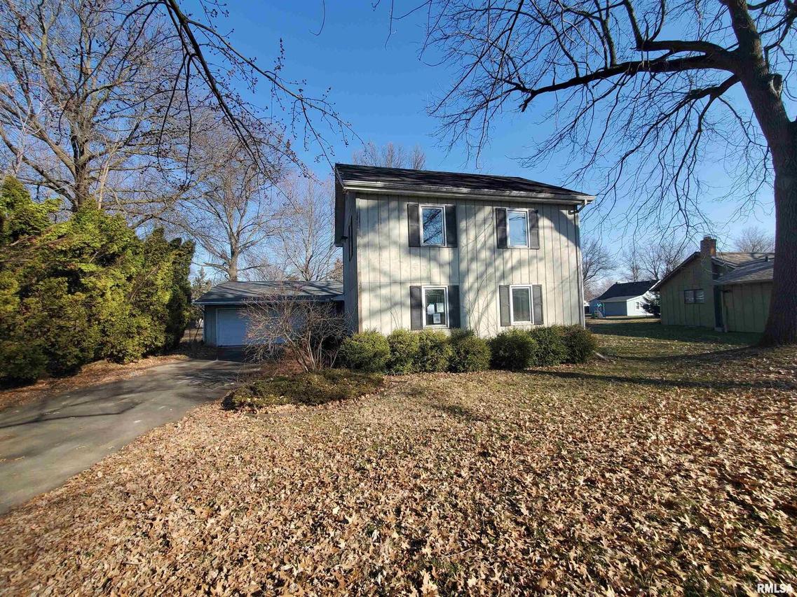 3935 29th Ave., Rock Island, IL 61201