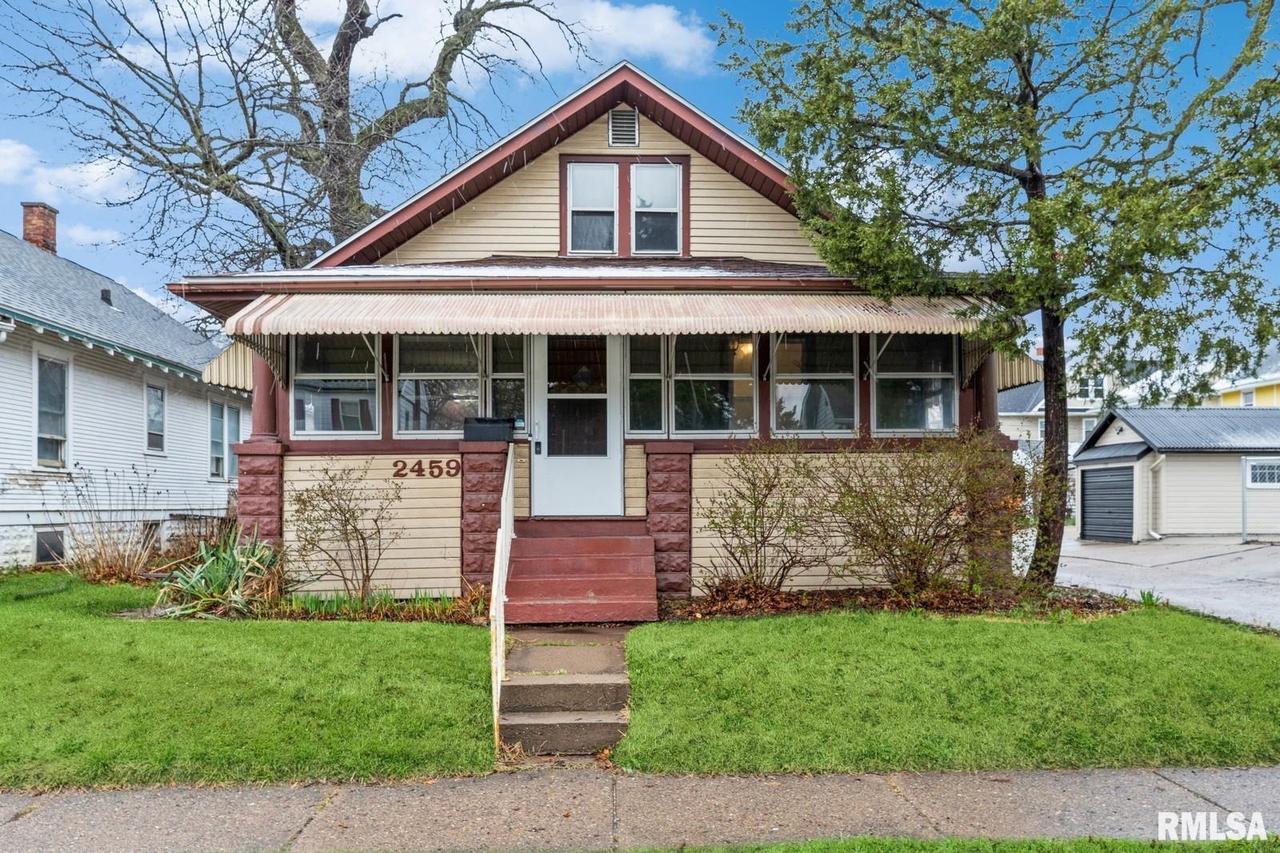 2459 18th Ave., Rock Island, IL 61201
