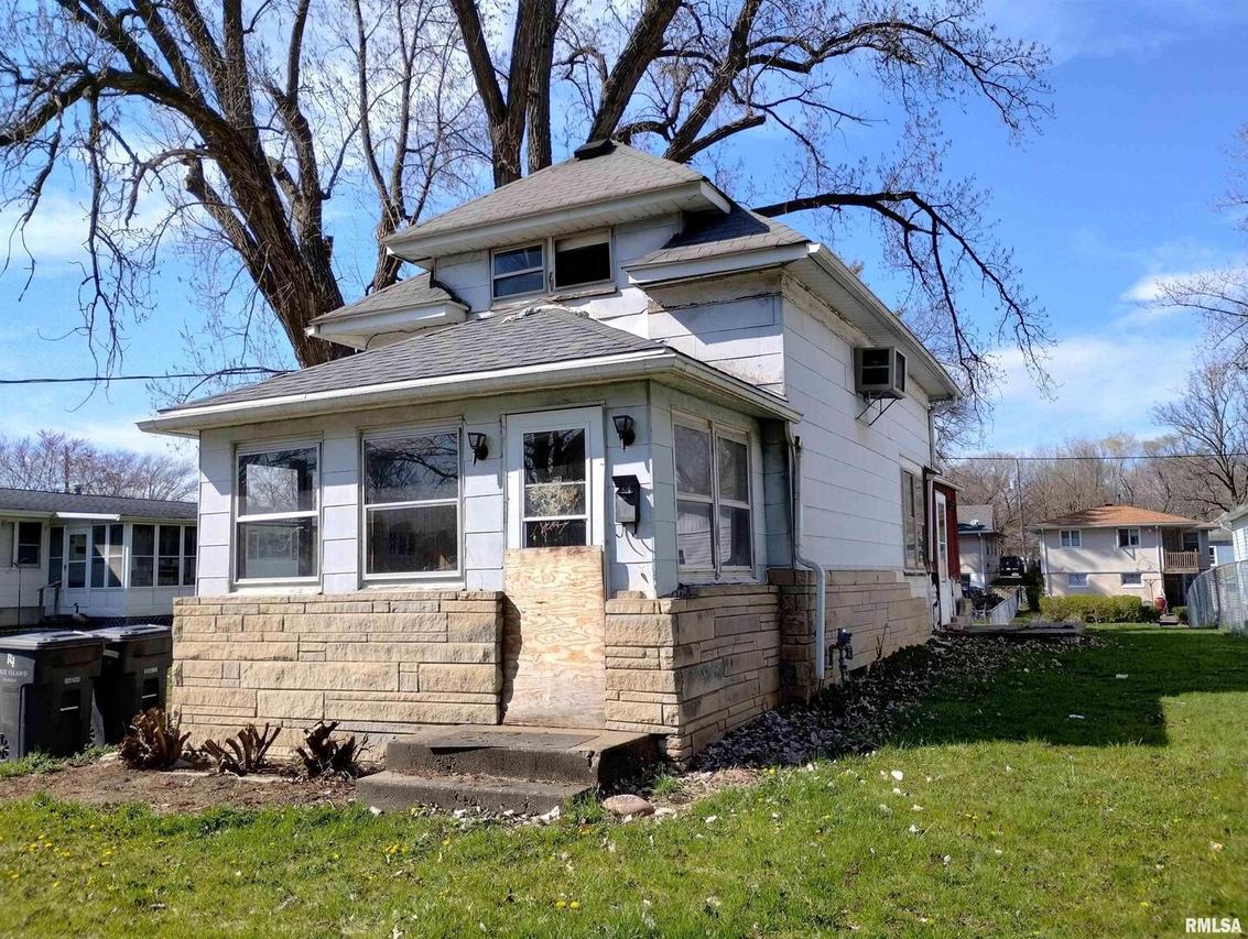 4511 17th Ave., Rock Island, IL 61201