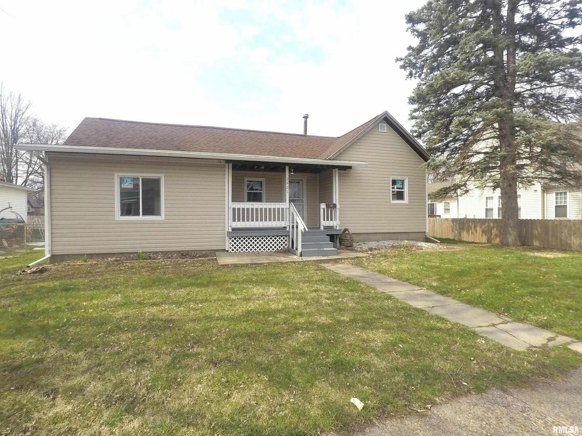 2421 15th St., Moline, IL 61265