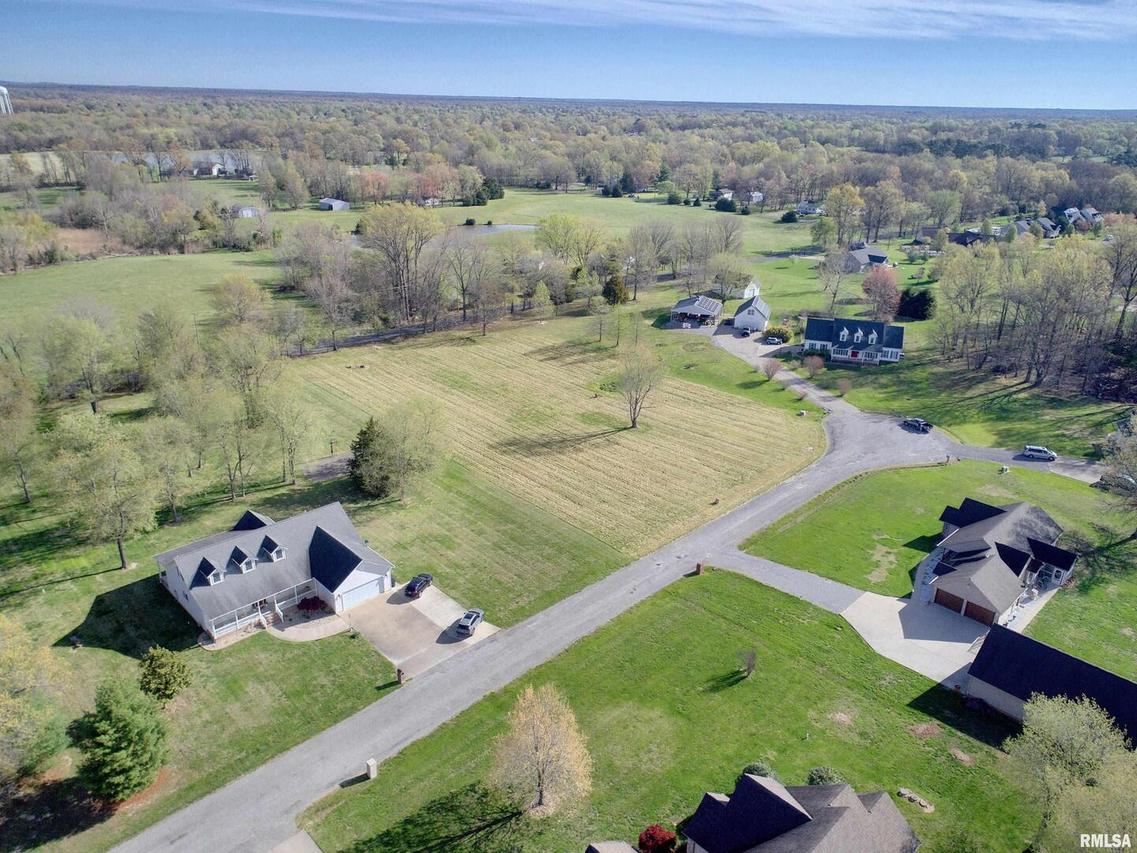 0000 Saddlebrook Ln., Herrin, IL 62948