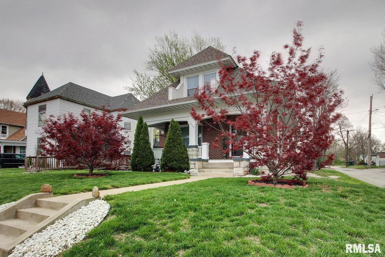 1022 N 2nd St., Quincy, IL 62301
