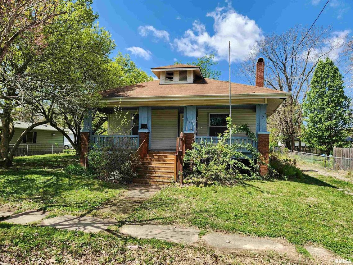 601 S 20th St., Herrin, IL 62948