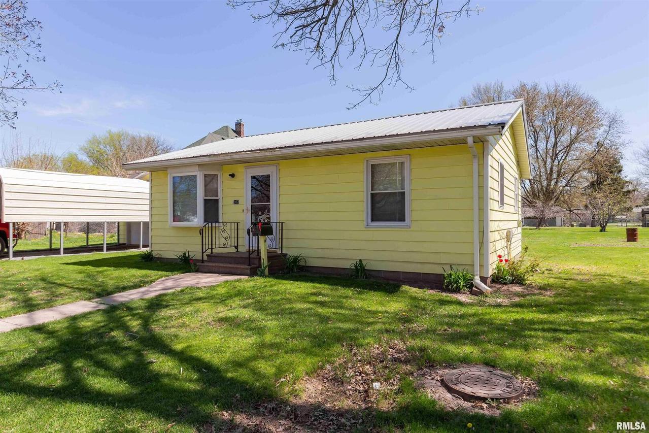 207 S Prospect St., Cambridge, IL 61238