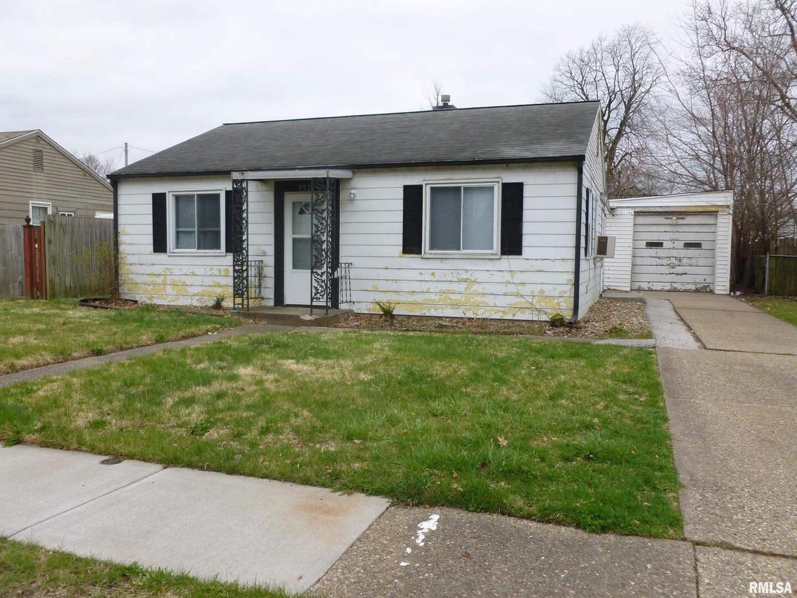 3920 10th Ave., Moline, IL 61265