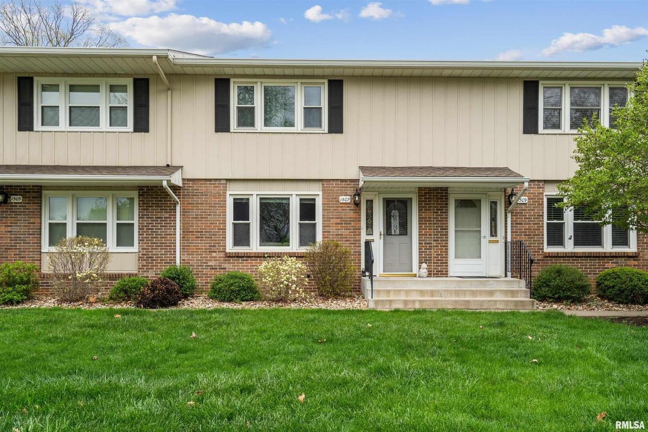 1507 21st Ave. #4, Rock Island, IL 61201