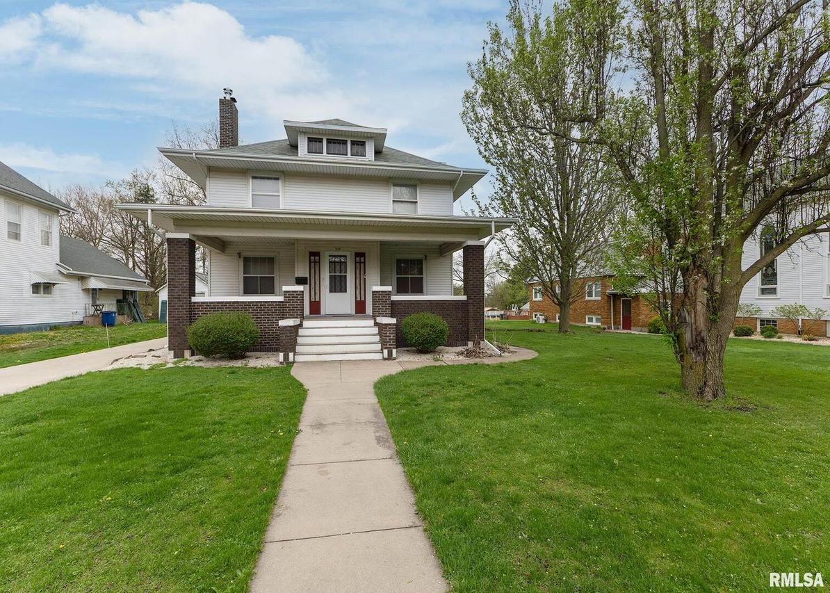 315 W Court St., Cambridge, IL 61238