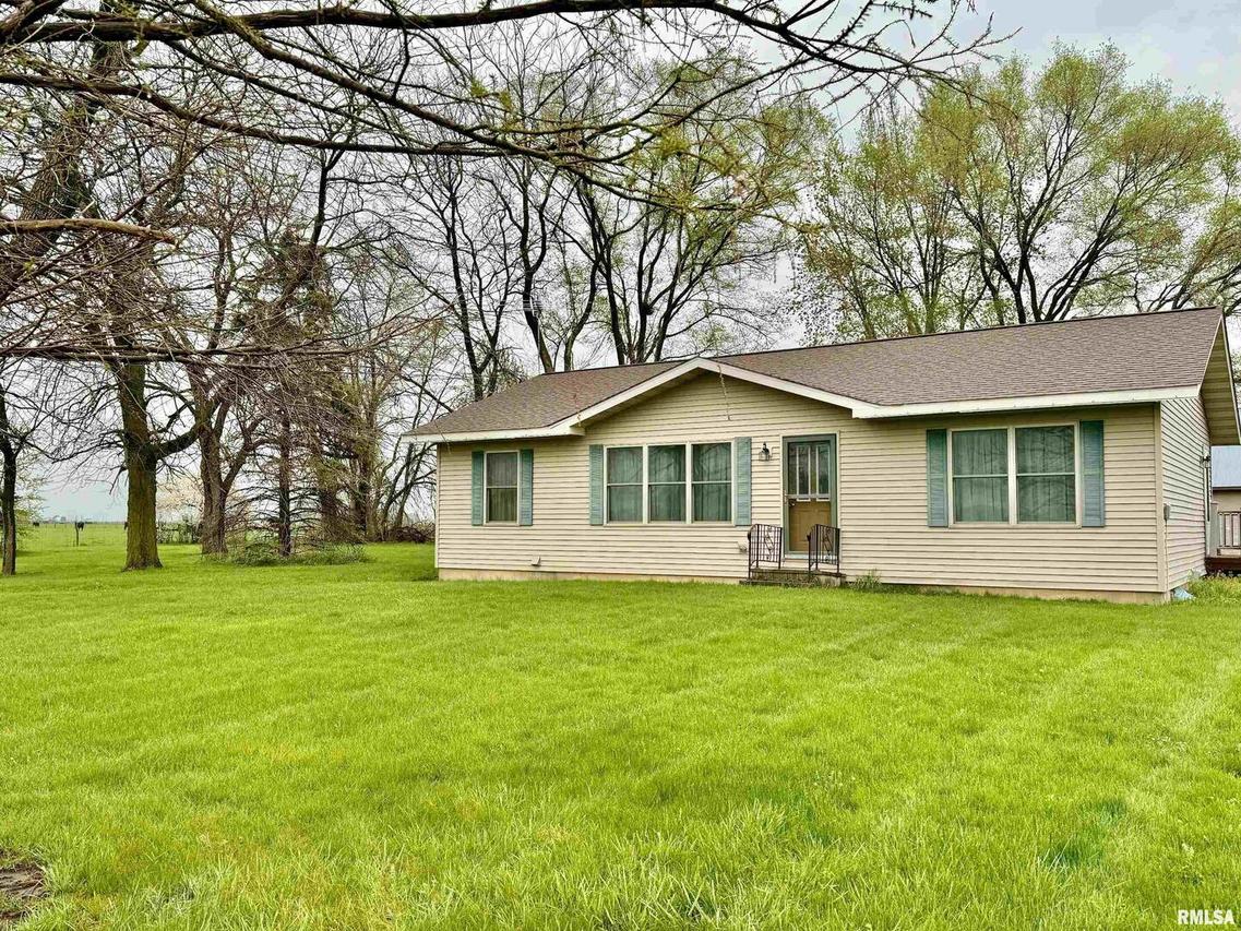 1751 110th St., Joy, IL 61260