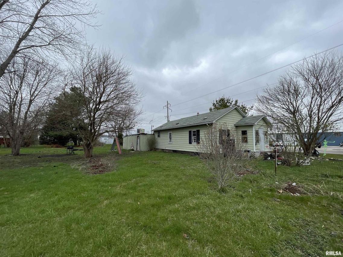 1000 Lancaster St., Galesburg, IL 61401