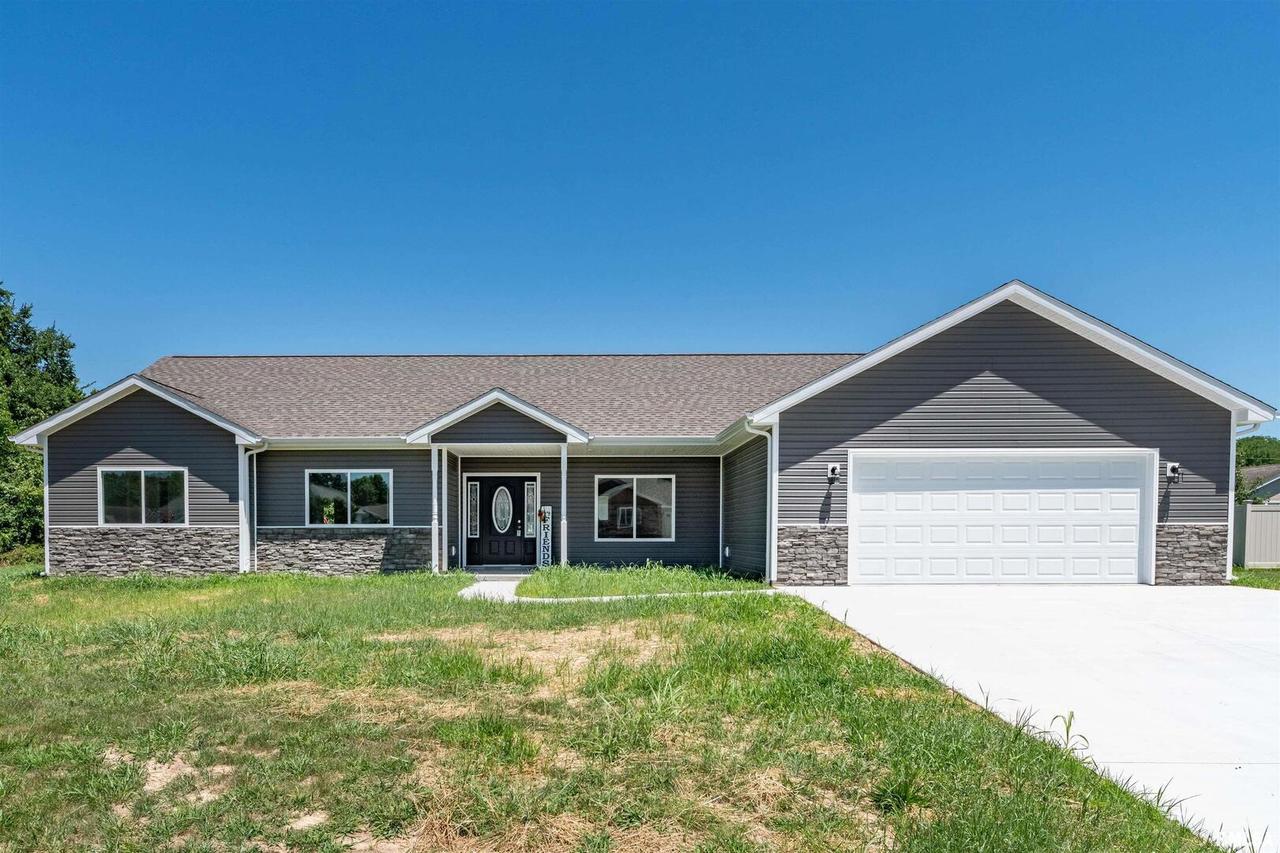 1203 Turnberry Dr., Herrin, IL 62948