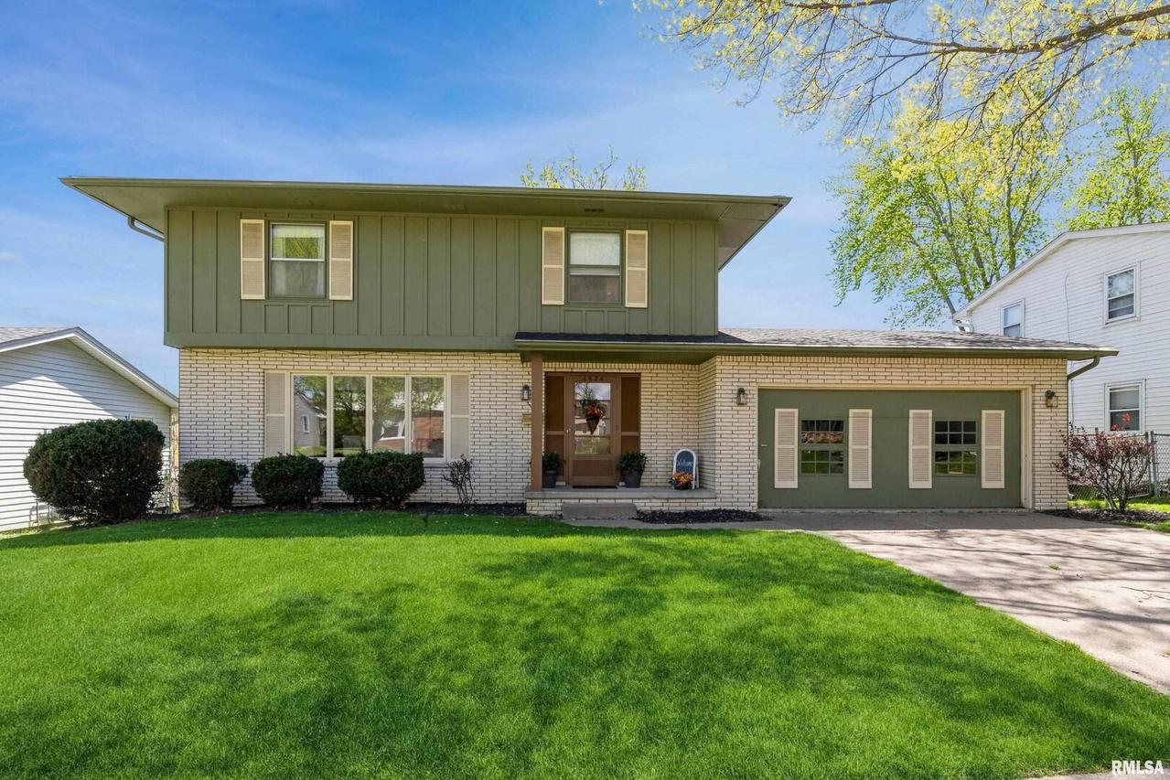 4624 11th Ave. #D, Moline, IL 61265