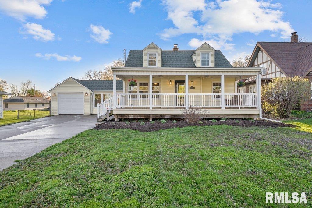 2220 30th St., Rock Island, IL 61201